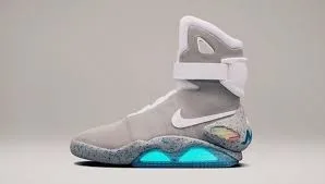 Nike Air MAG is the first real example of footwear with self-fitting AI systems